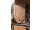 Alex Three Door Robe - room